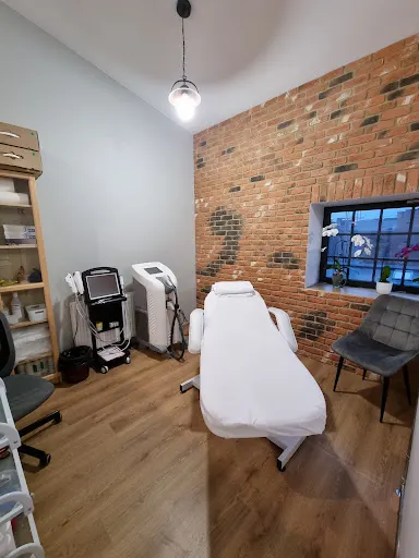 Studio urody "idealnie piękna"